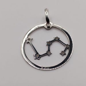 Dije de signo zodiacal Leo