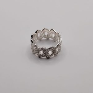 Anillo de plata .925 con modernas piedras blancas