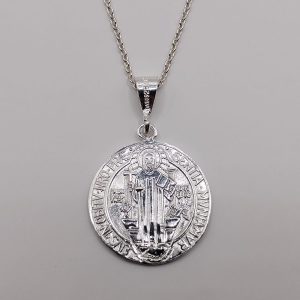 Medalla grande de San Benito