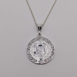 Medalla con grecas de San Benito