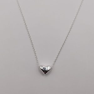 Collar corazón plateado